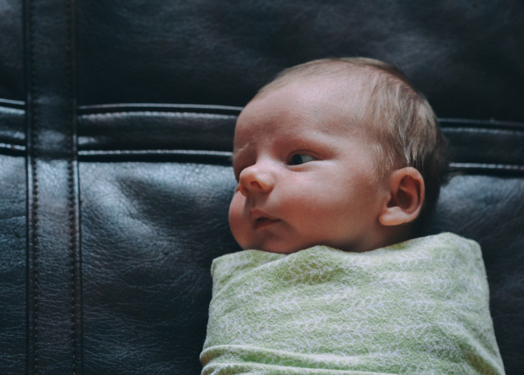 A Quick Guide to Swaddling: How to Choose the Right One - Blankids
